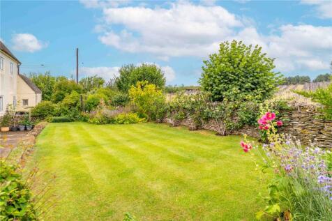 Lawned Garden