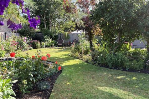 Lawned Garden