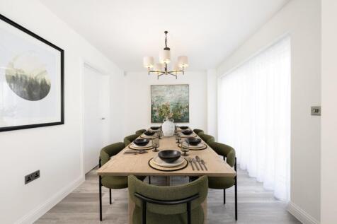 Show Home Dining