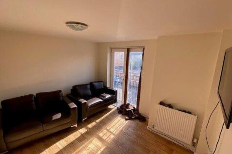 2324 living area