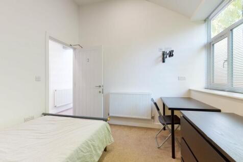 20a-Meadow-Lane-1011