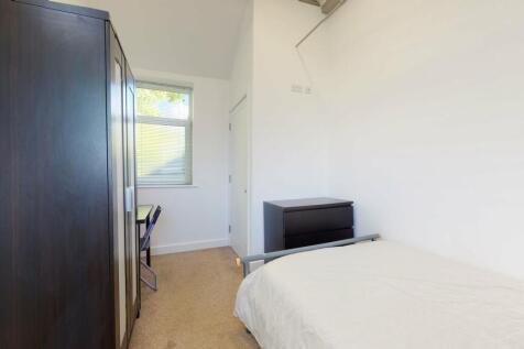 20a-Meadow-Lane-1011