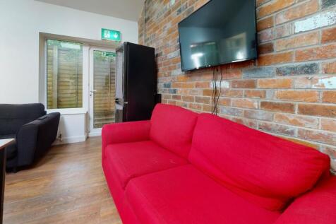 20a-Meadow-Lane-Livi