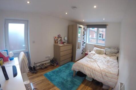 5 ground back bed