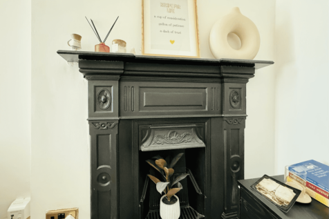 LIVINGROOM ONE