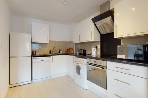 OPEN PLAN KITCHEN/LIVINGROOM ONE