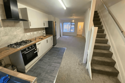 OPEN PLAN RECEPTION/KITCHEN ONE