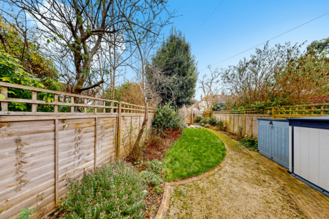 GARDEN ONE