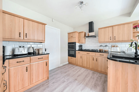 KITCHEN/DINER ONE