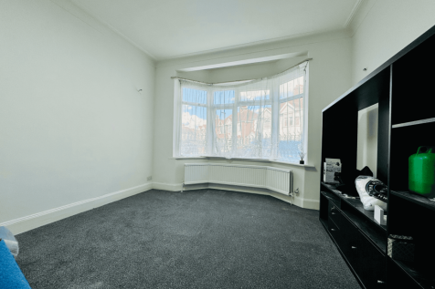 LIVINGROOM ONE