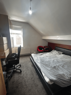LIVINGROOM ONE
