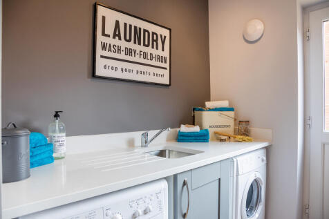 Finches-Park_0B6A6838