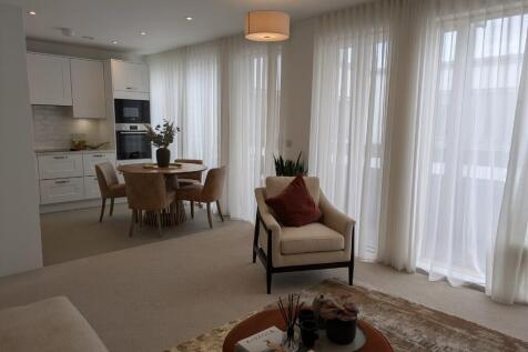 Kitche/Dining Area