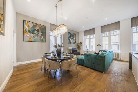 Living/Dining Area
