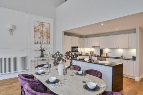 Dining / Kitchen