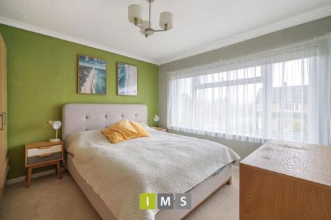 bedroom  2