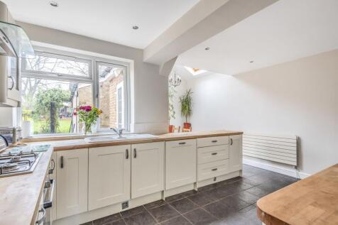 Kitchen/breakfast area