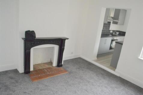Rear Lounge 1.JPG