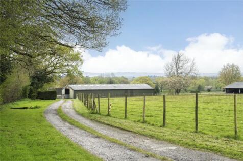 Barn With Class Q