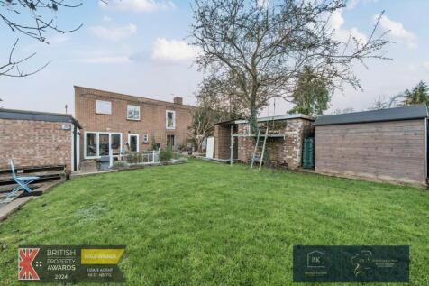 Rear/ Garden.
