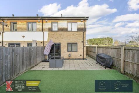 Rear Shot/ Garden.
