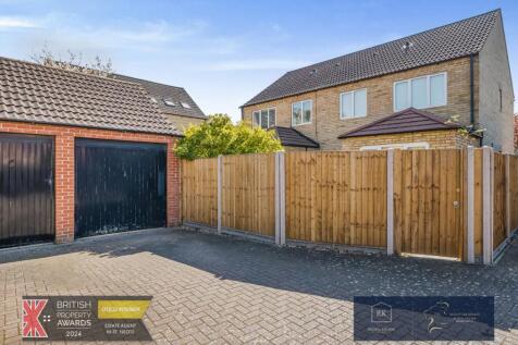Garage &amp; Parking.