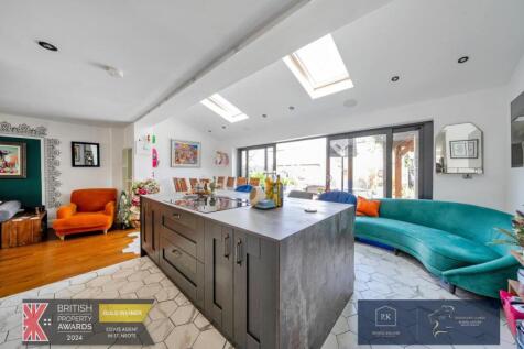 Kitchen Family Room.