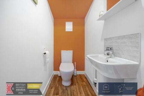 Downstair Cloakroom.