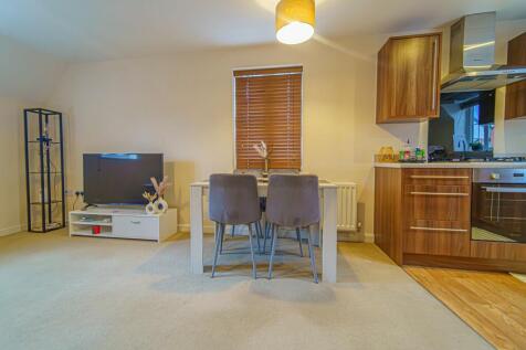 Living room dining room