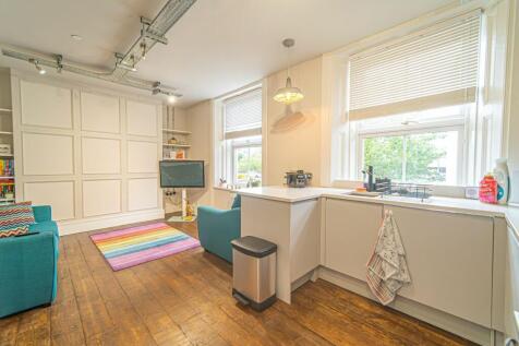 Kitchen/Lounge