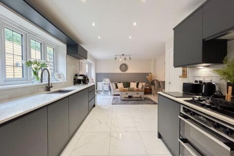 Kitchen/Dinning Room