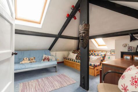 Bedroom/Attic