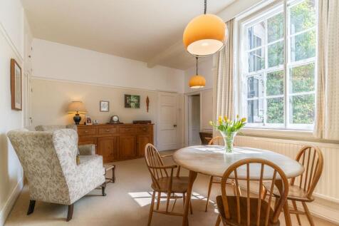 Breakfast Room