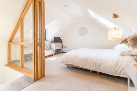 Bedroom/En-suite