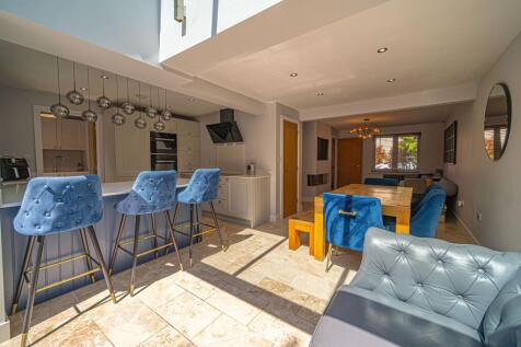 Kitchen/Dining/Family Room