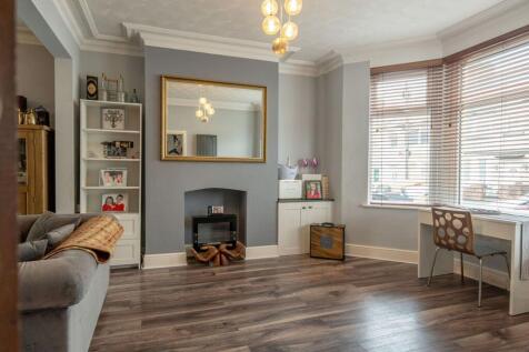 Living Room/Dining Room