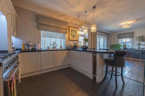 Kitchen/Lounge