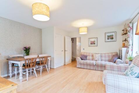 Living Room/Dining Room