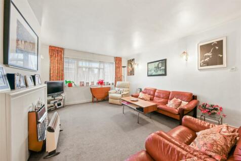 Lounge 3.jpg