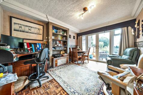 Dining Room.JPG