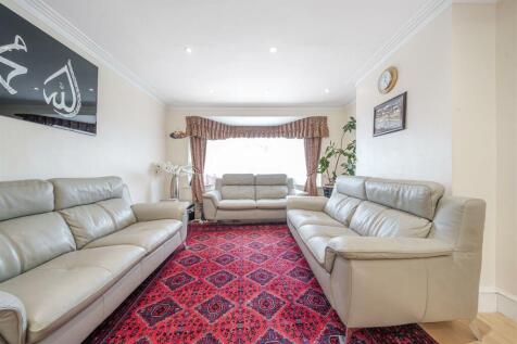 Front of Through Lounge.JPG