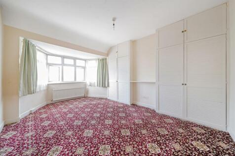 Bedroom 1.JPG