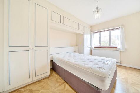 Bedroom 3.jpg