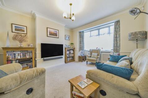 Front Lounge.jpg