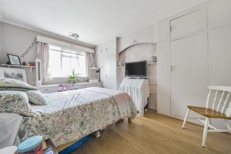 Bedroom 2.jpg