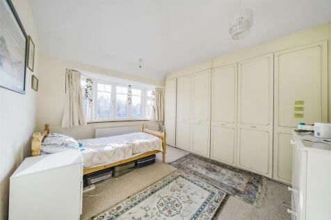 Bedroom 2.jpg