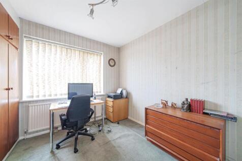 Bedroom 4.jpg