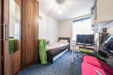 Bedroom 2.jpg