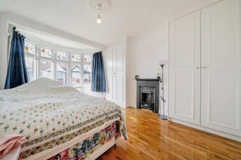 Bedroom 2.jpg