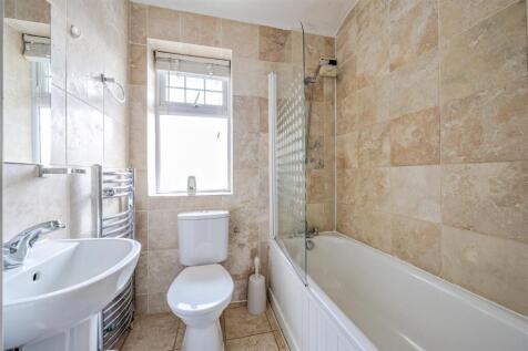 Bathroom.jpg